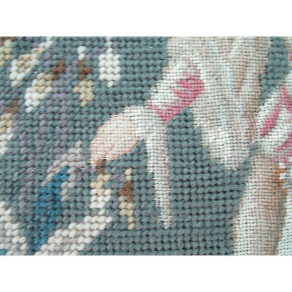 Medieval Lady Falconer Needlepoint Art In Antique Gold Frame GUC - Picture 15 of 16